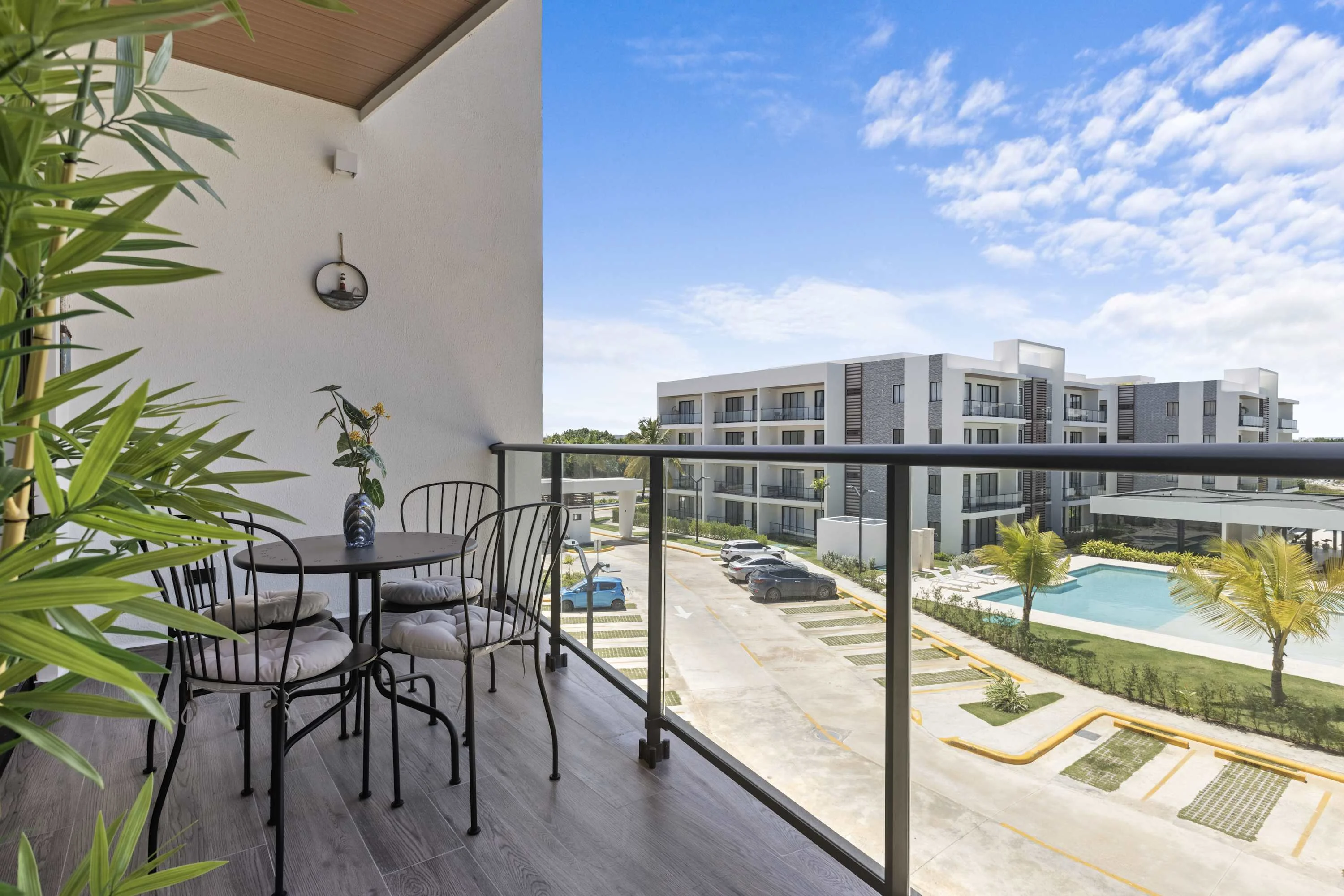NOK Bright 2BR Apartment at The Towers by Vistacana — photo 4