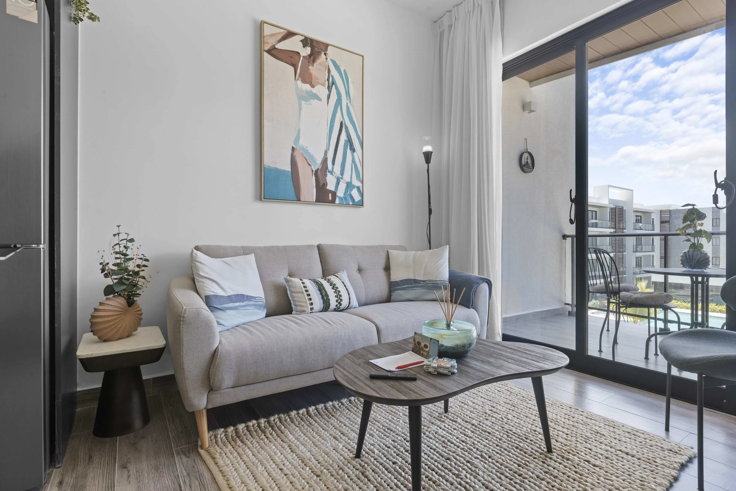 NOK Bright 2BR Apartment at The Towers by Vistacana — photo 13