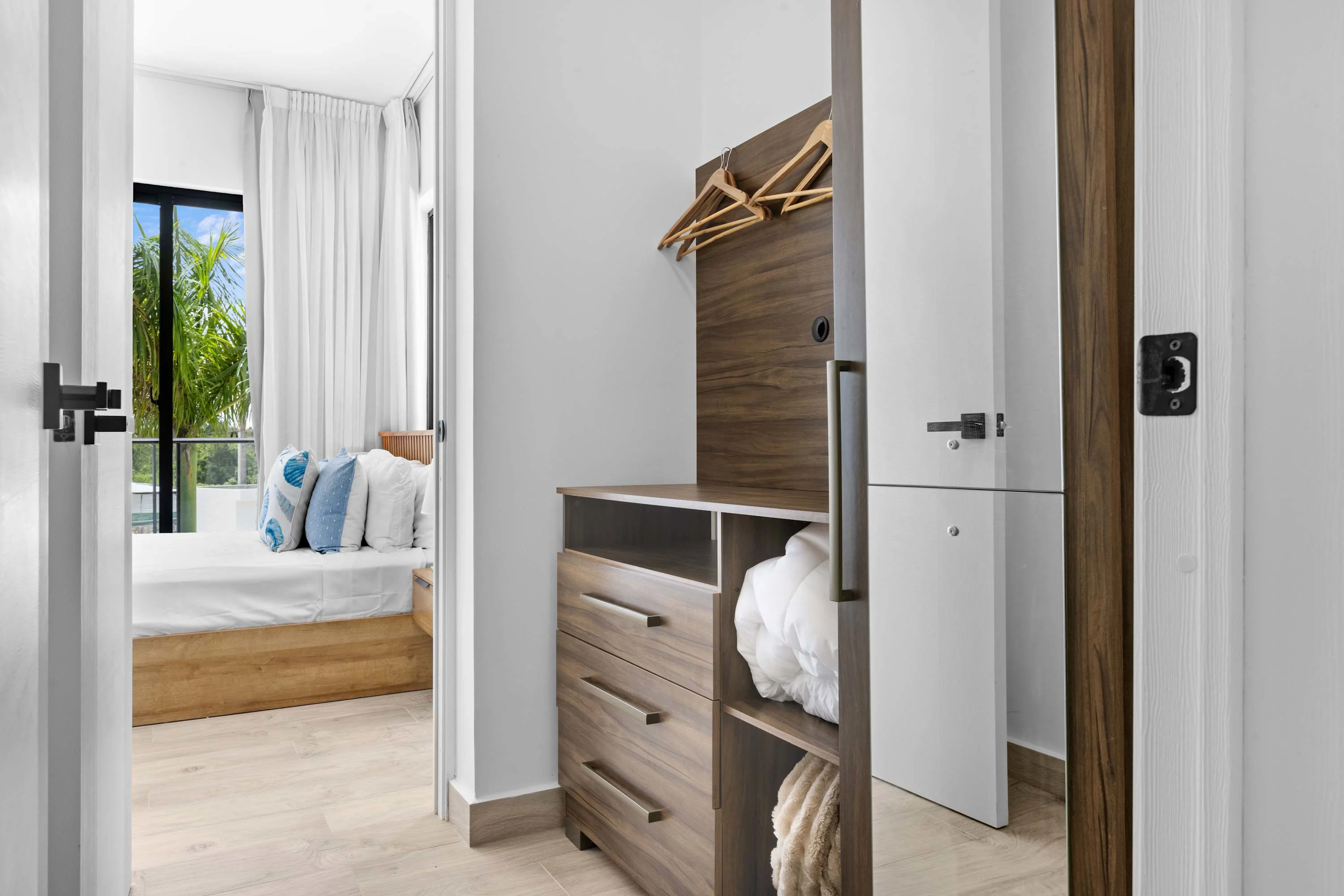 NOK Luxury 1BR Apartment, The Towers by Vistacana — photo 9
