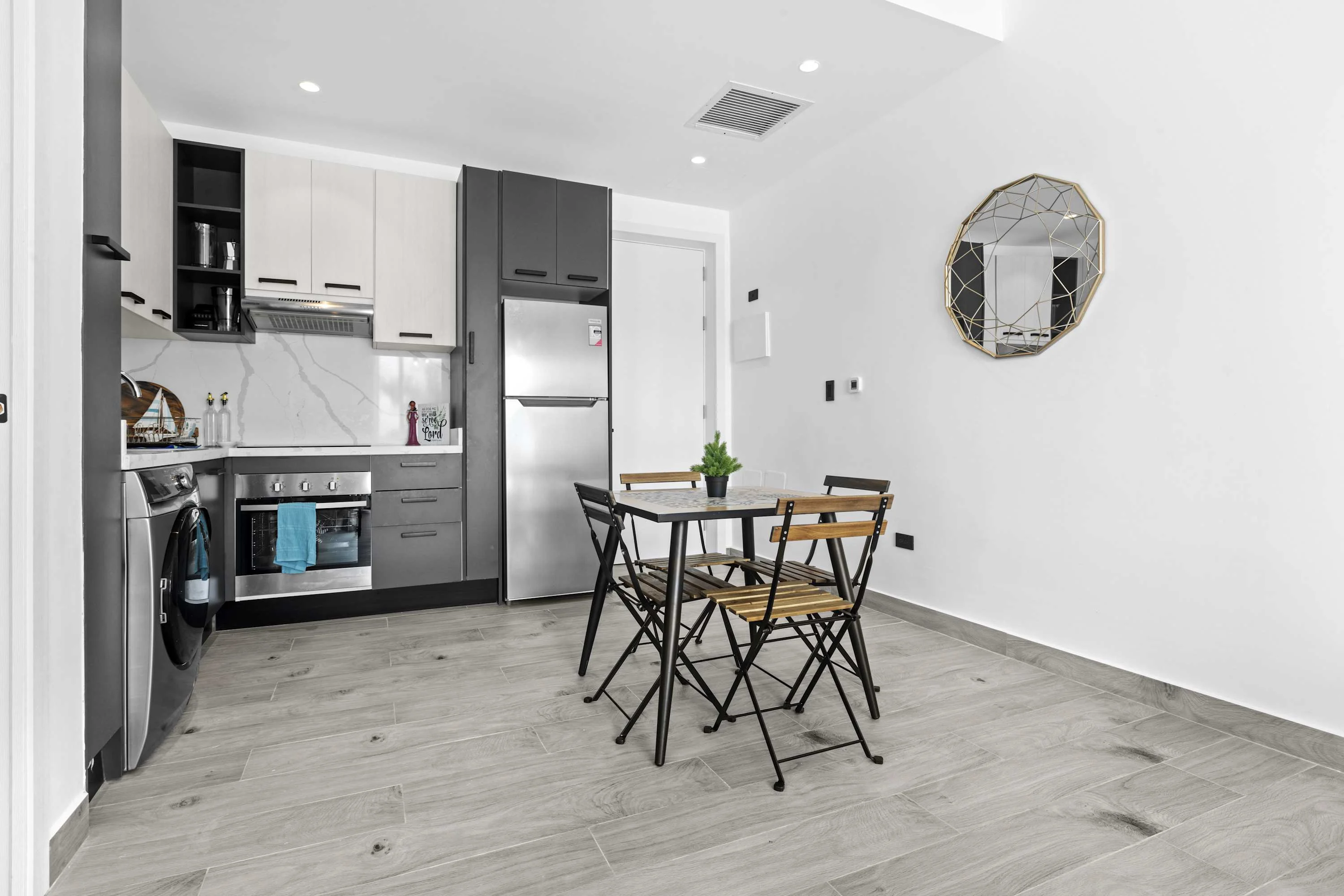NOK Luxury 1BR Apartment, The Towers by Vistacana — photo 13