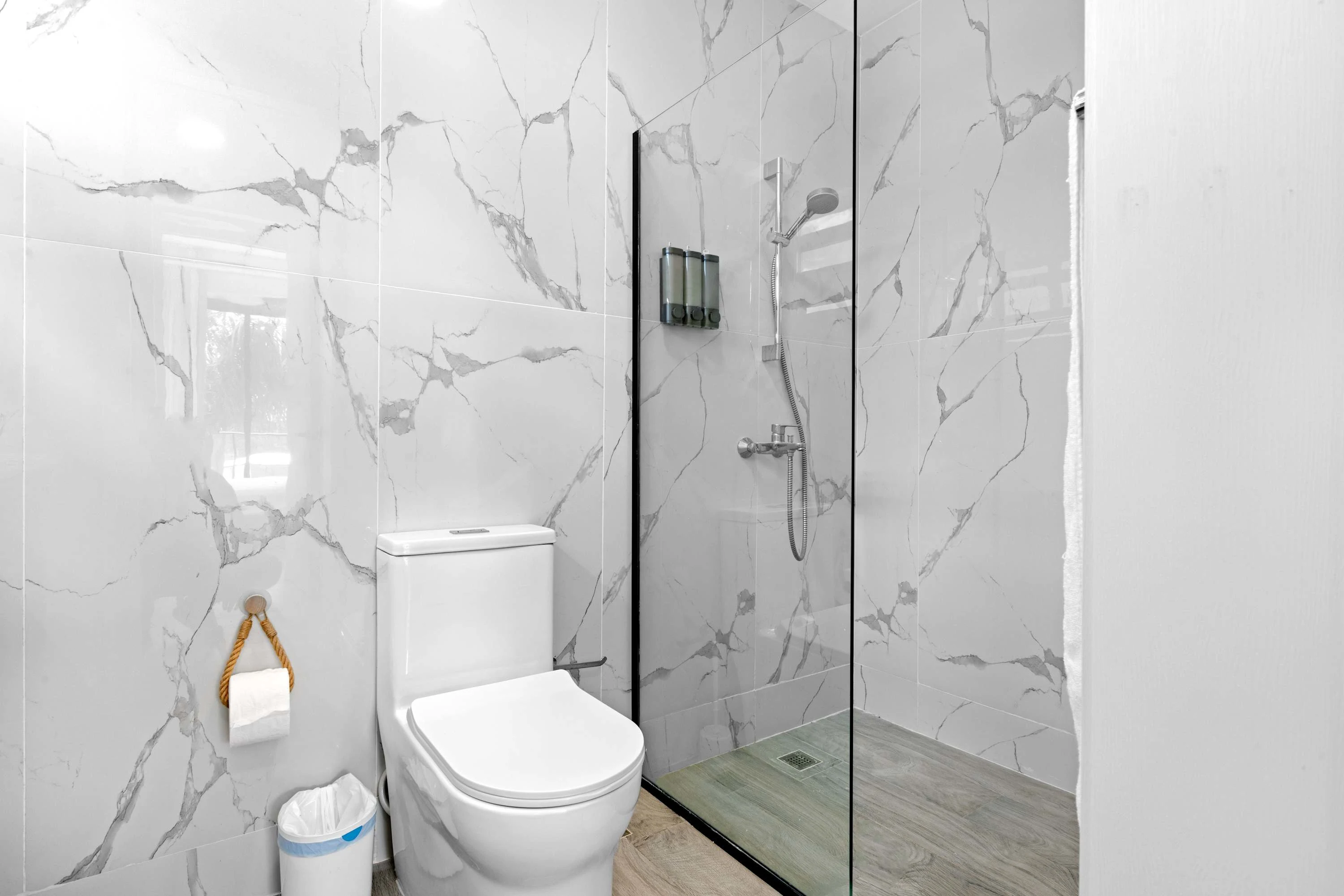 NOK Luxury 1BR Apartment, The Towers by Vistacana — photo 21