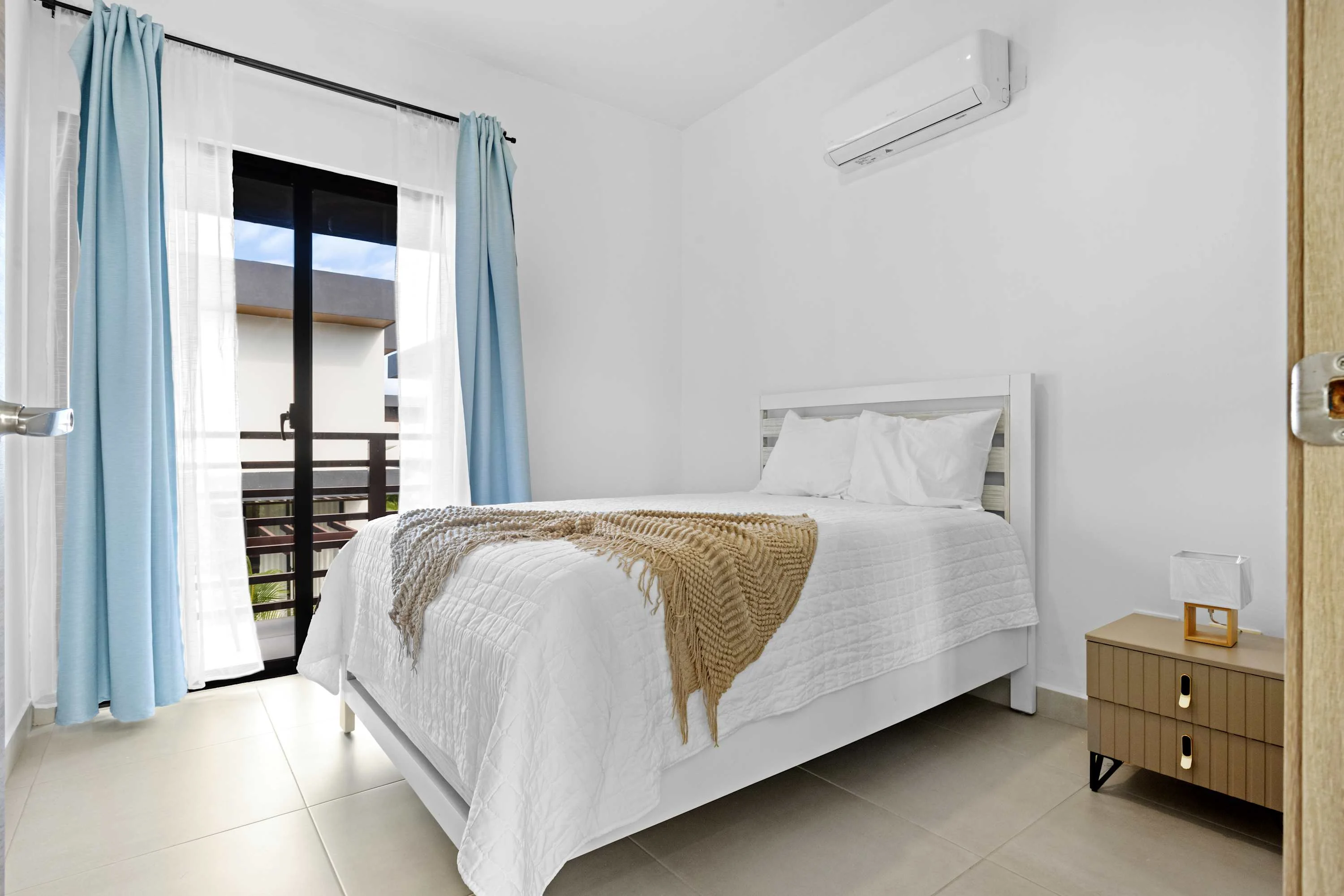 NOK Stylish 3BR Villa By Vistacana — photo 29