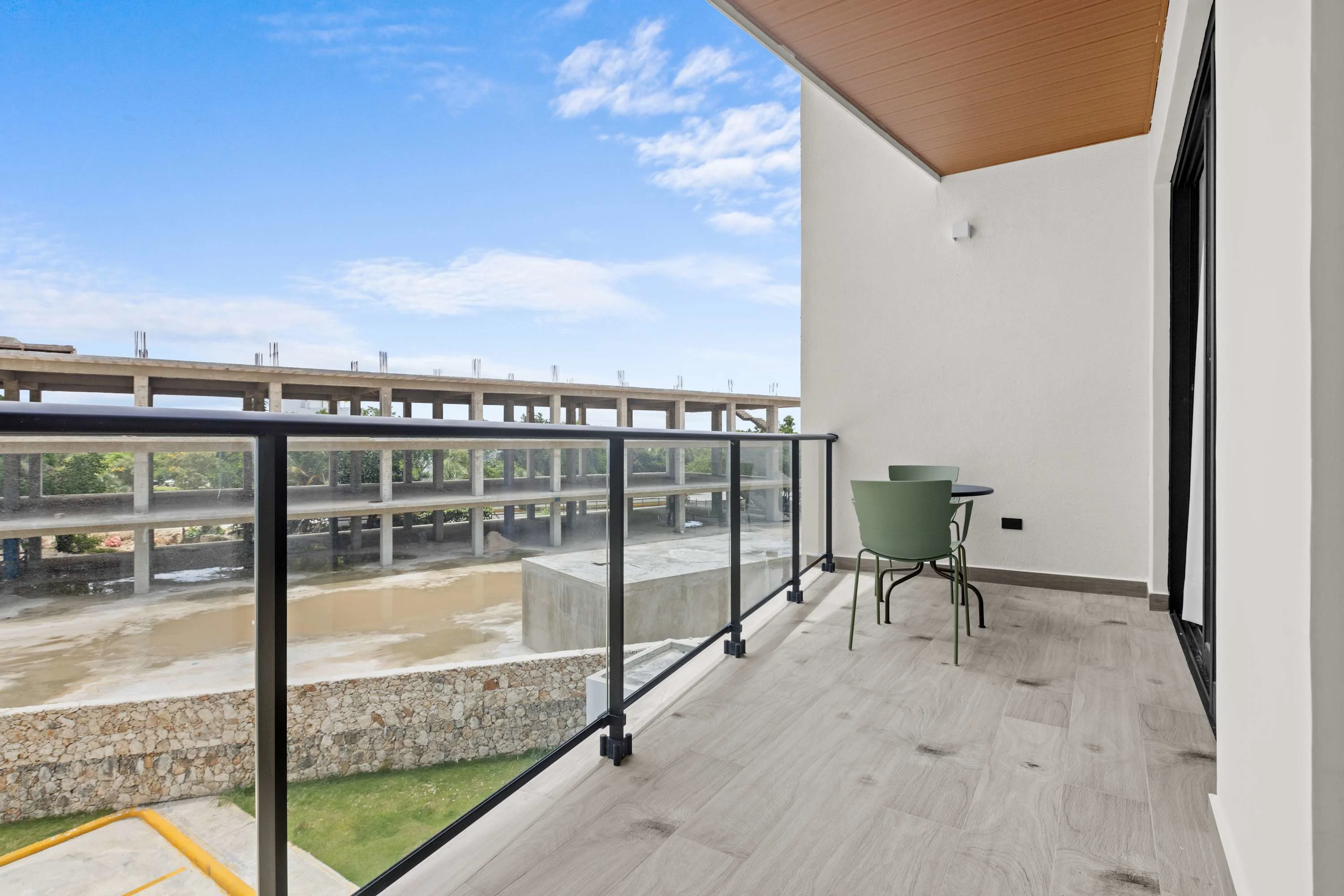 NOK Elegant 1BR at The Towers by Vistacana — photo 12