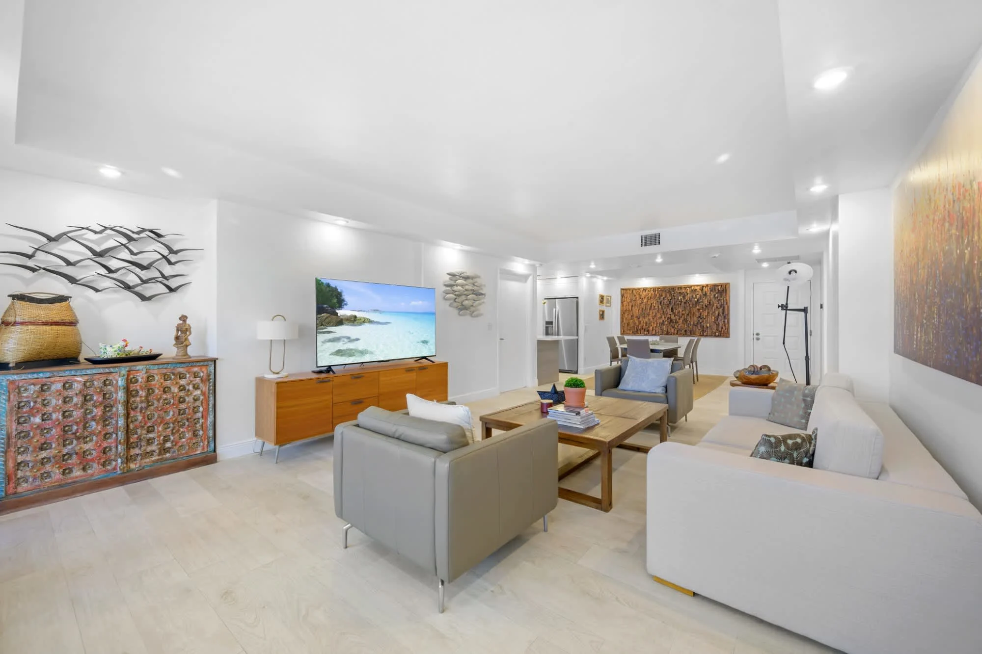 NOK Beachfront 3BR Retreat with Ocean Views — photo 3