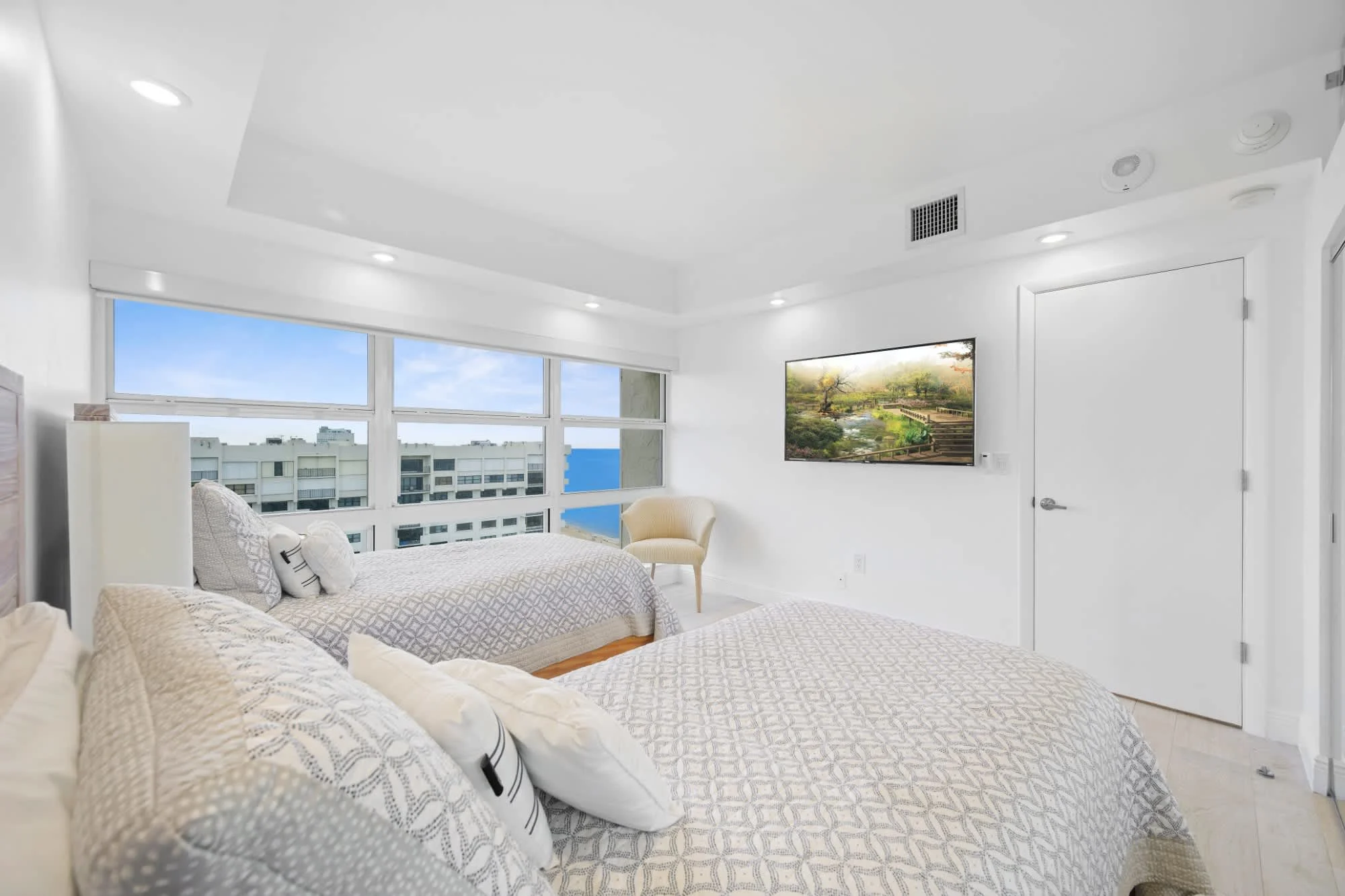 NOK Beachfront 3BR Retreat with Ocean Views — photo 20