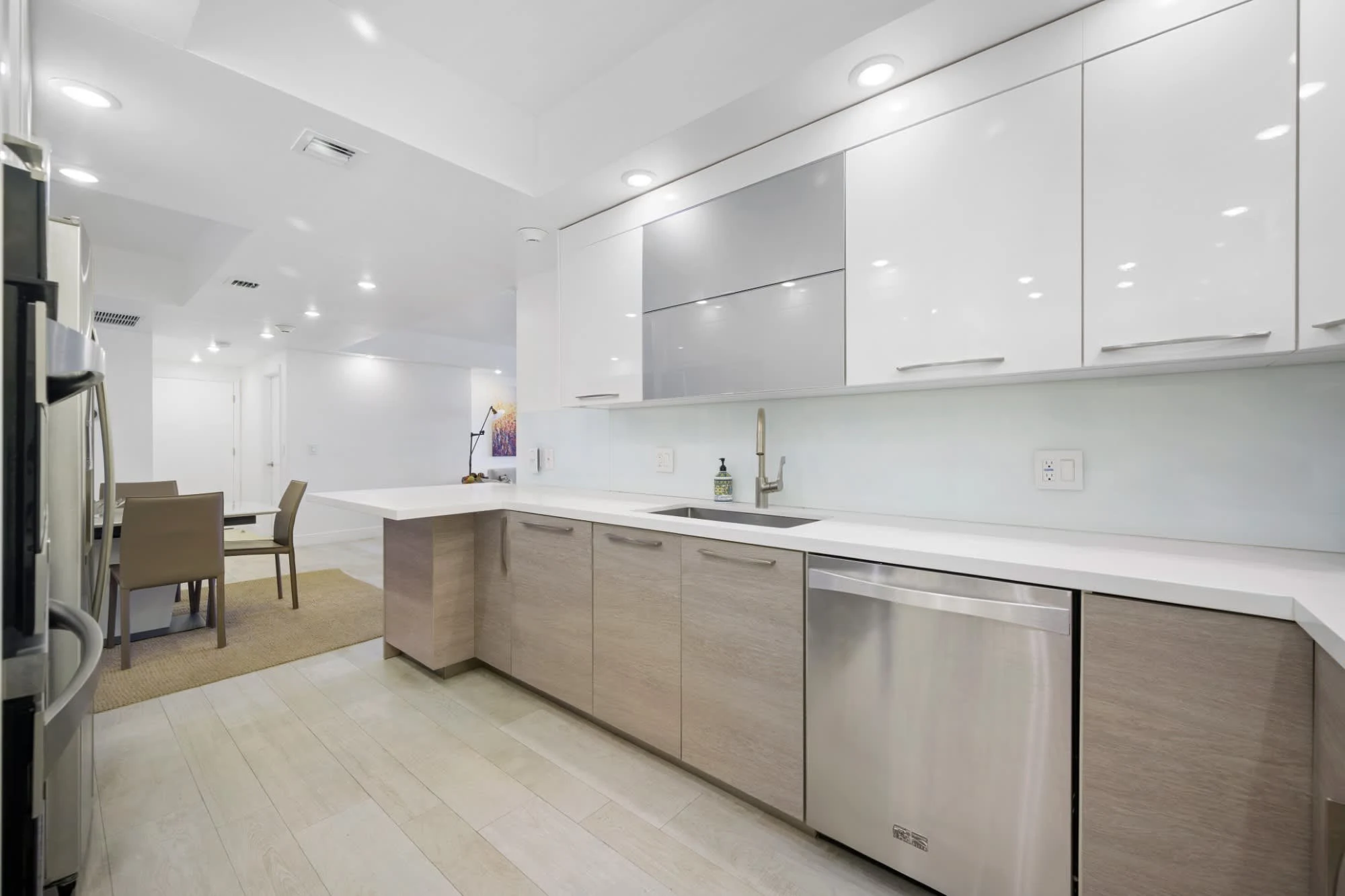NOK Beachfront 3BR Retreat with Ocean Views — photo 9