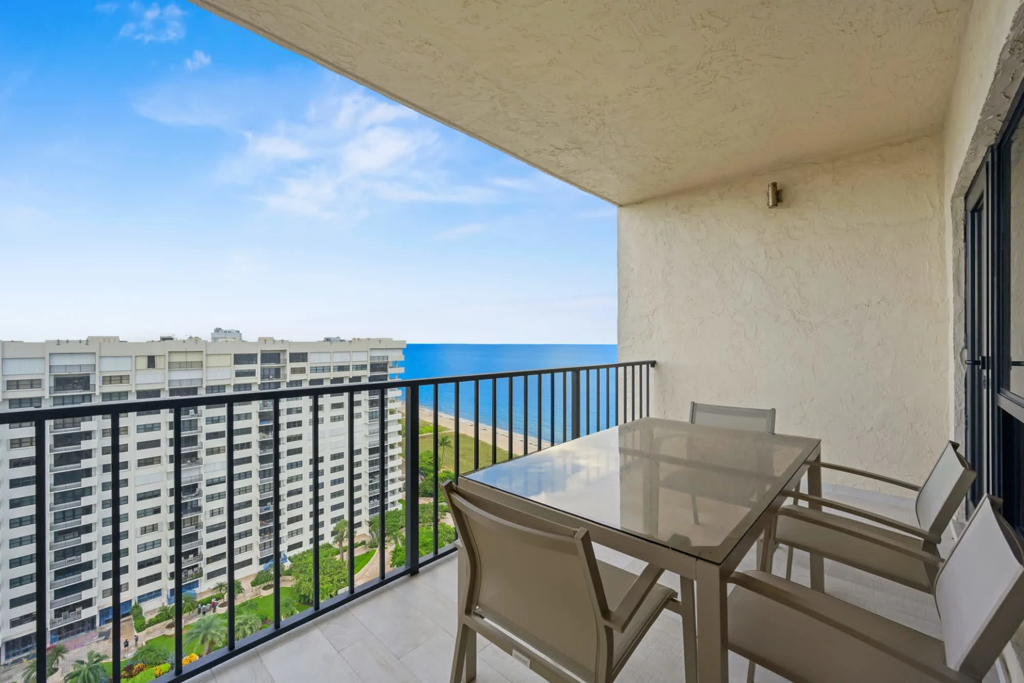 NOK Beachfront 3BR Retreat with Ocean Views — photo 21