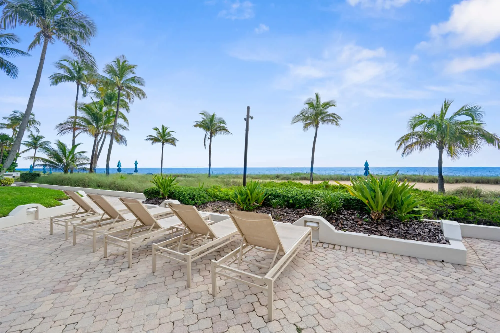 NOK Beachfront 3BR Retreat with Ocean Views — photo 25