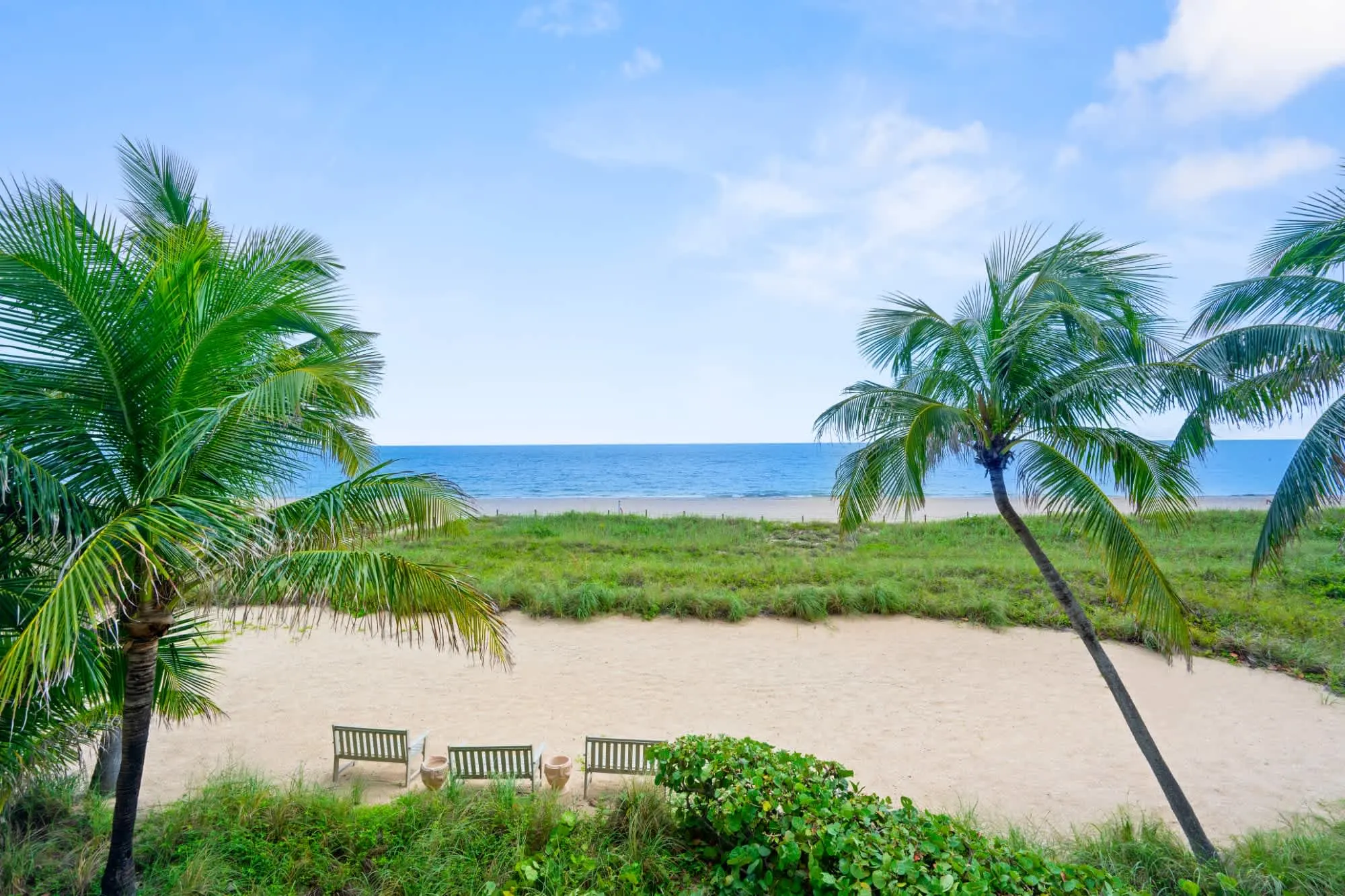NOK Beachfront 3BR Retreat with Ocean Views — photo 30