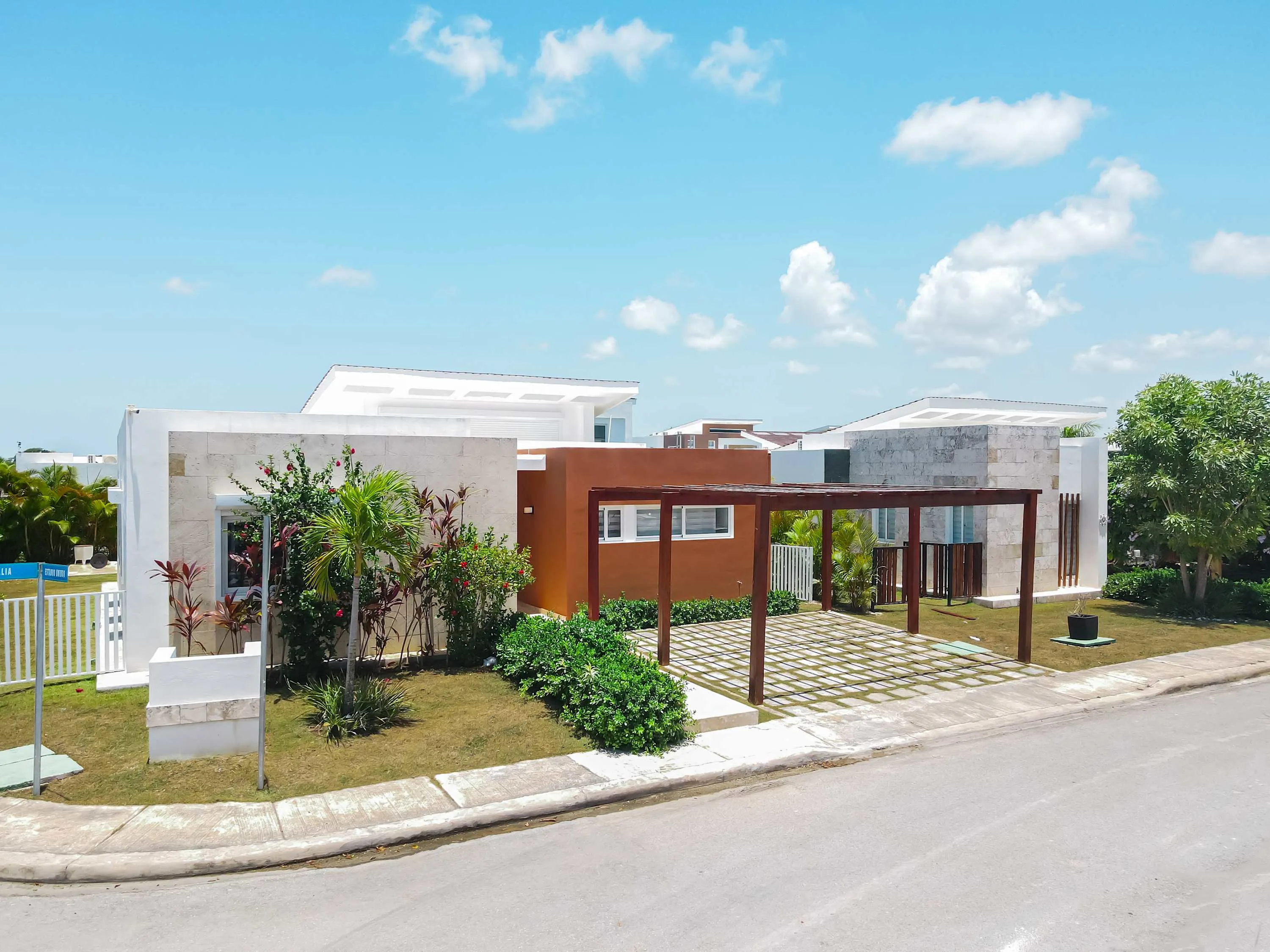 Modern 3BR Villa with Private Pool in Oasis del Lago by Vistacana Rentals  — photo 26