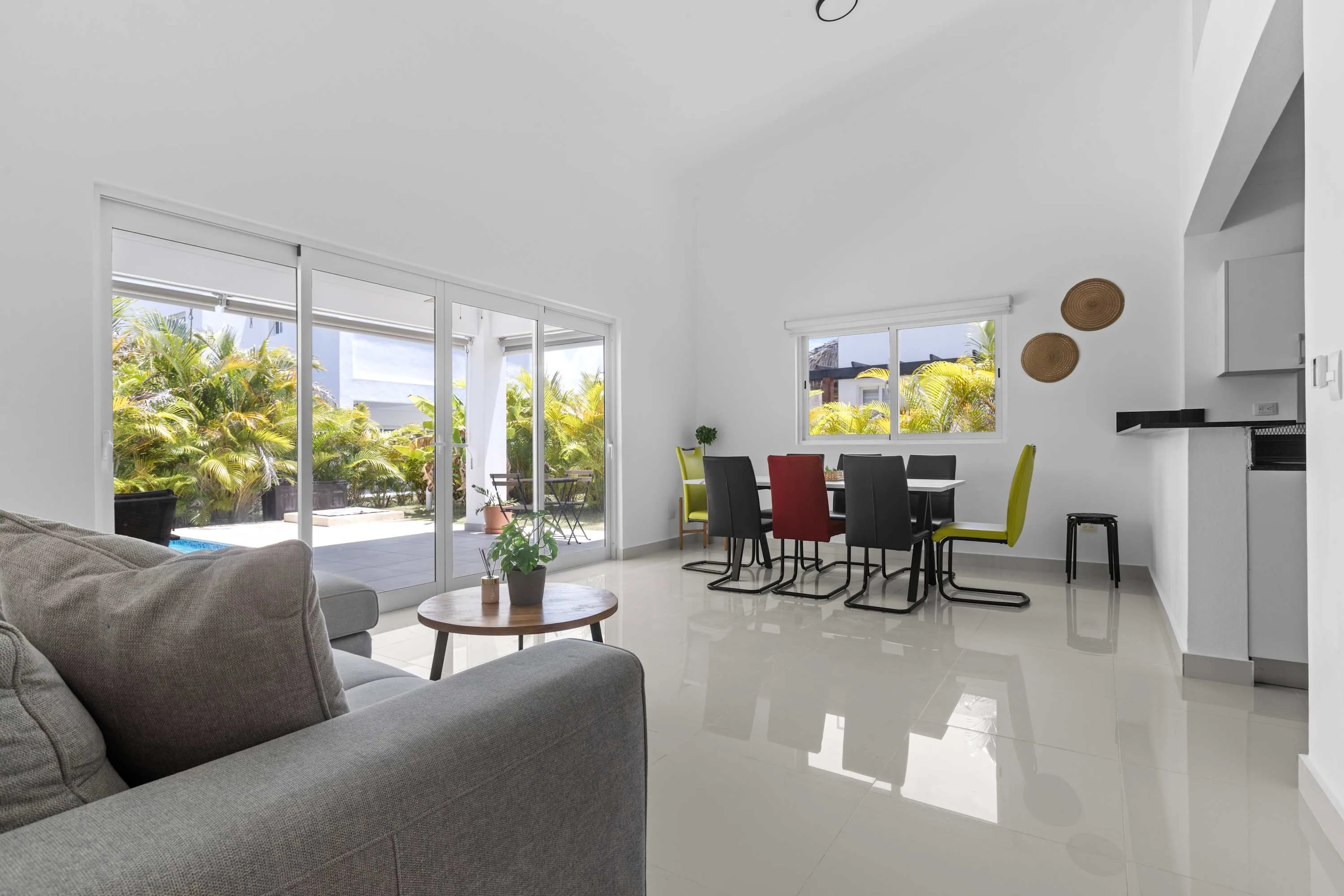 Modern 3BR Villa with Private Pool in Oasis del Lago by Vistacana Rentals