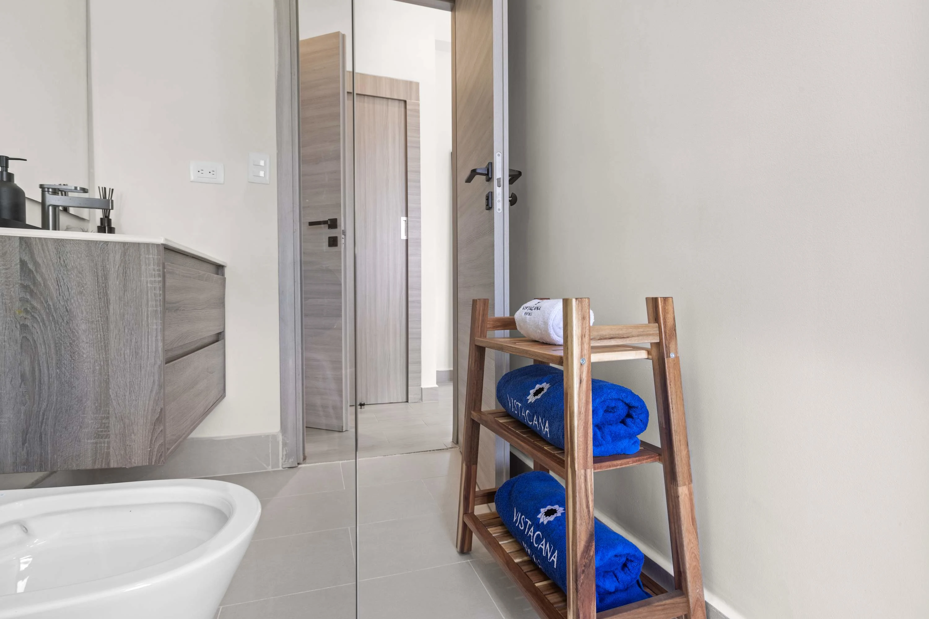 NOK Tropical 1BR Apartment  By Vistacana  — photo 27