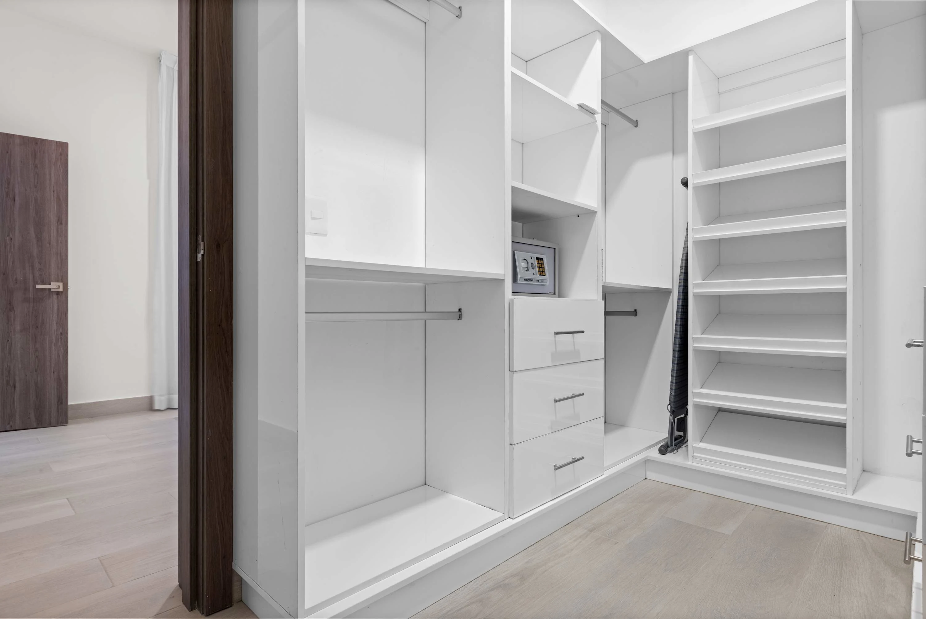 NOK Elegant 3BR Retreat with Private Pool — foto 59