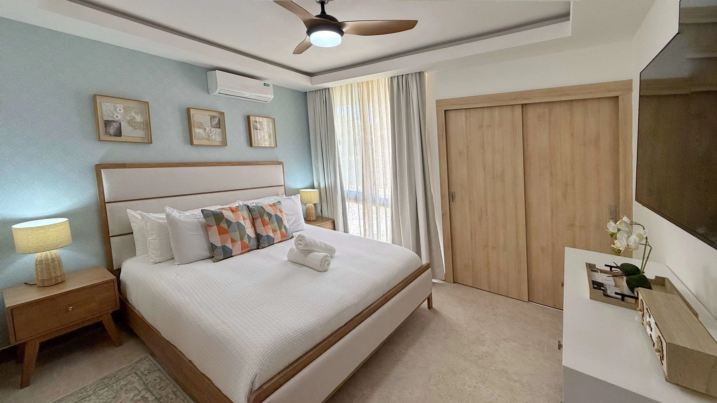 NOK Stylish 2BR Retreat at Residences Vistacana — photo 2