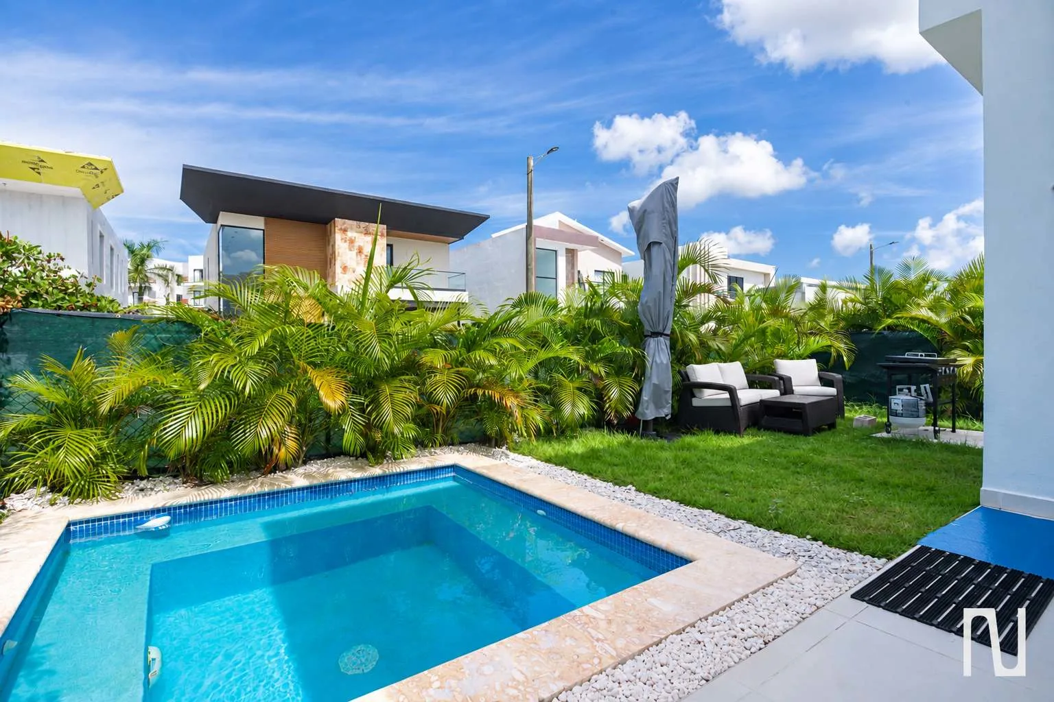 NOK Tropical 3BR Villa  Private Pool & BBQ — foto 2