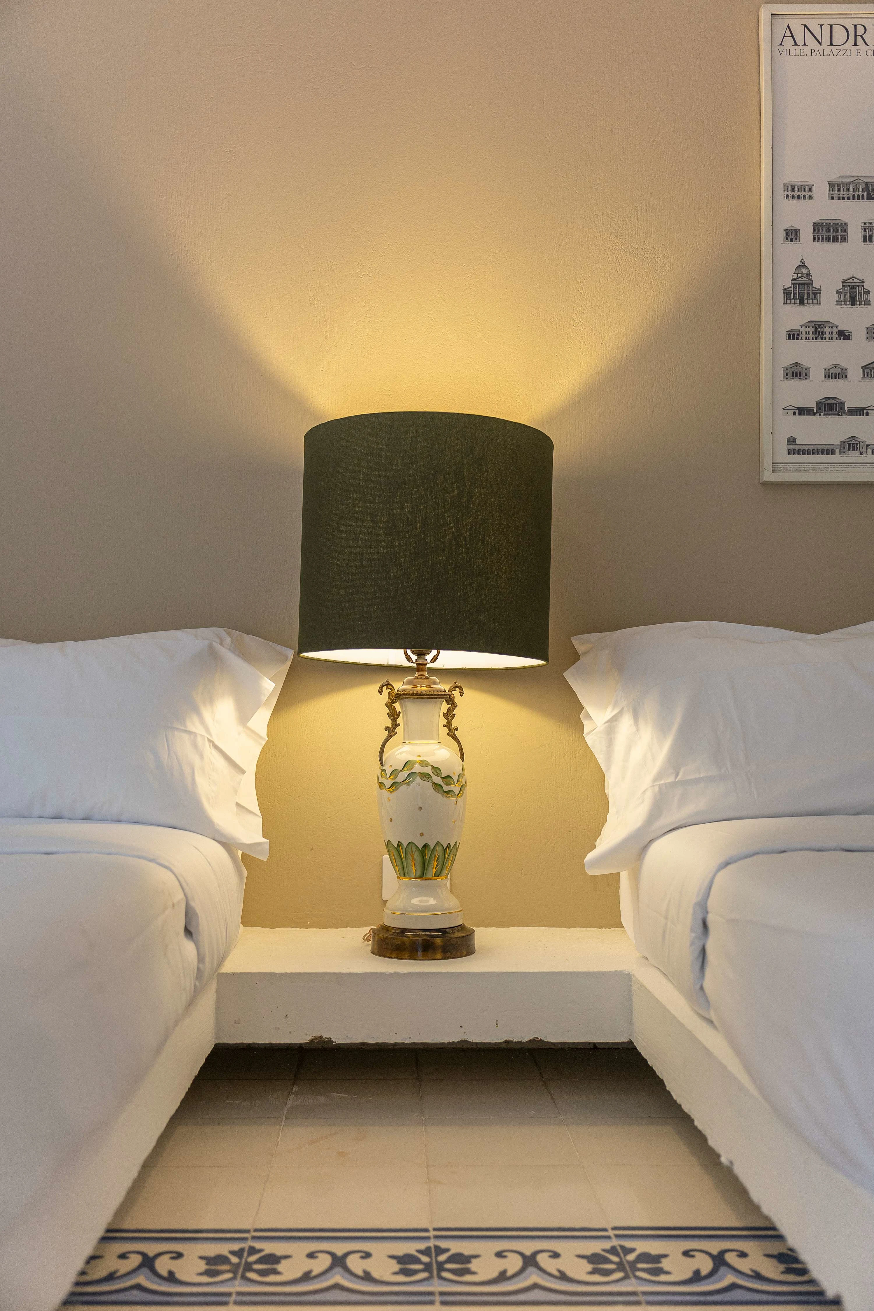 NOK Art-Filled 2BR · Shared Pool · Getsemani — foto 27