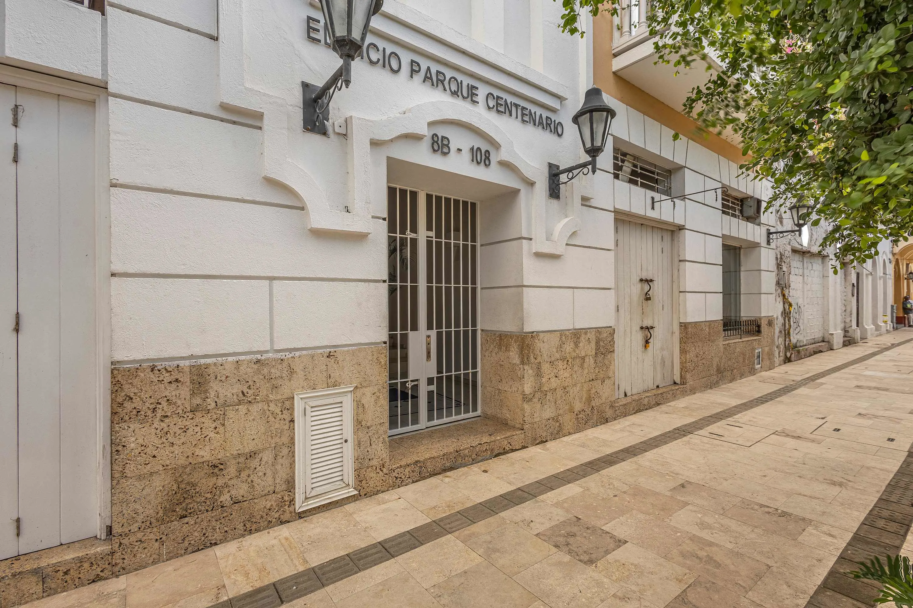 NOK Art-Filled 2BR · Shared Pool · Getsemani — foto 53