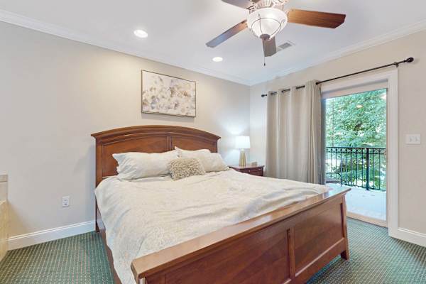 Summit Manor Condo 2011 photo 3