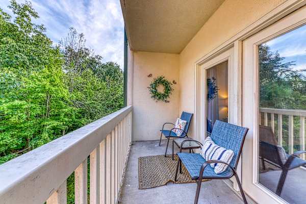 Golf View Resort Condo #2404 photo 5
