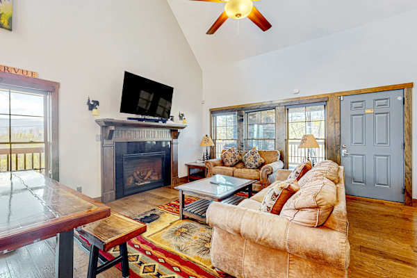 The Hilltop Chalet photo 2