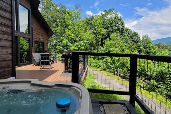 Emerald View photo 2