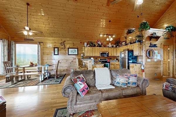Legacy Mountain Resort – 100 Mile View photo 5
