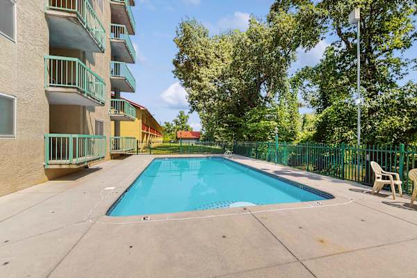 Rivers Edge Condo 407 photo 2