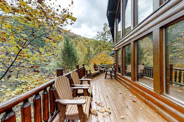 Mystic Falls Lodge Cabin photo 3