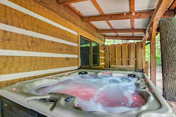 Smokies Sanctuary Cabin photo 4