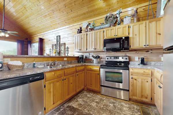 Legacy Mountain Resort – Hillbilly Highrise photo 4