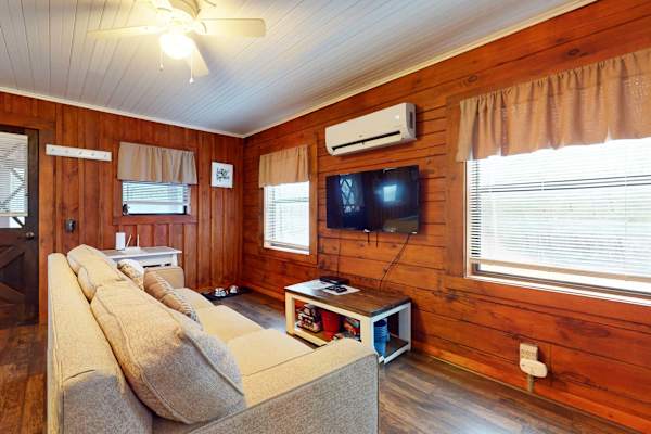 Cozy Cabin photo 4