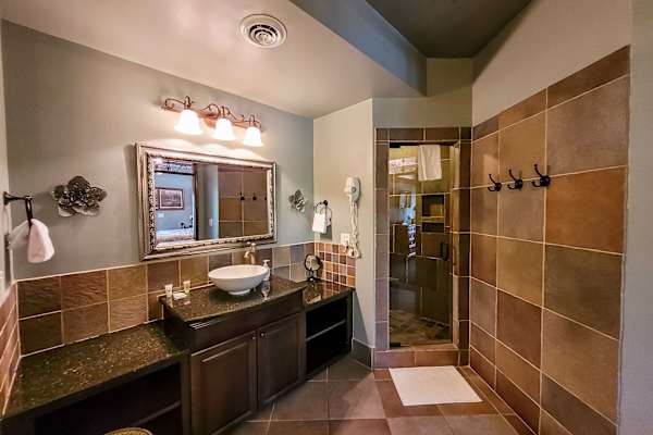 River Place 527 photo 5