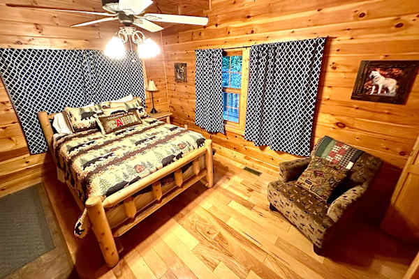Ridge Bear Cabin photo 3