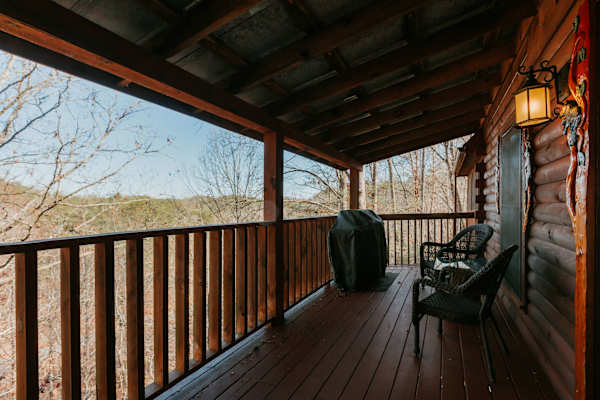Cozy Modern Mountain Retreat photo 3