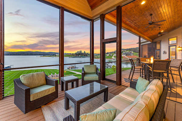 Lakefront Haven photo 2