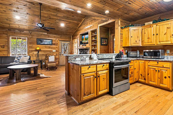 Waters Edge Cabin photo 5