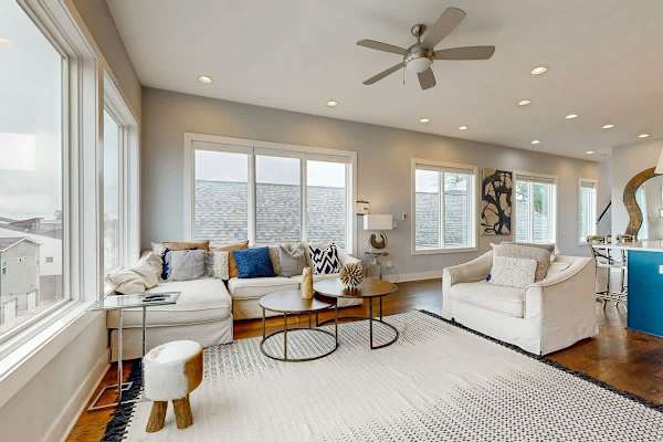 Southside Manor photo 5