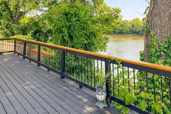 Inglewood Riverfront Retreat photo 5