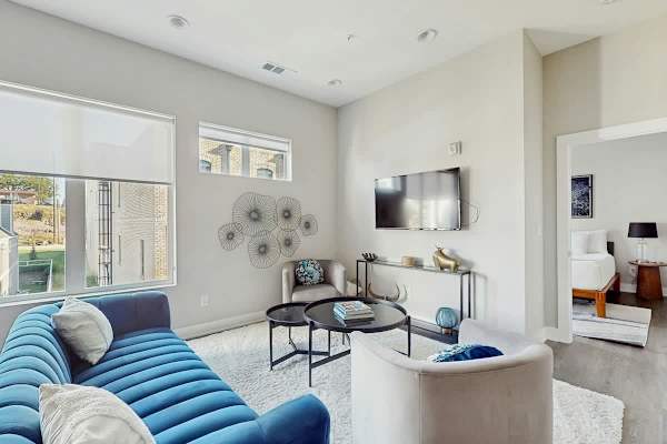 West End Living, Unit #305 photo 3