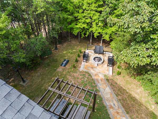Pinecrest E photo 2