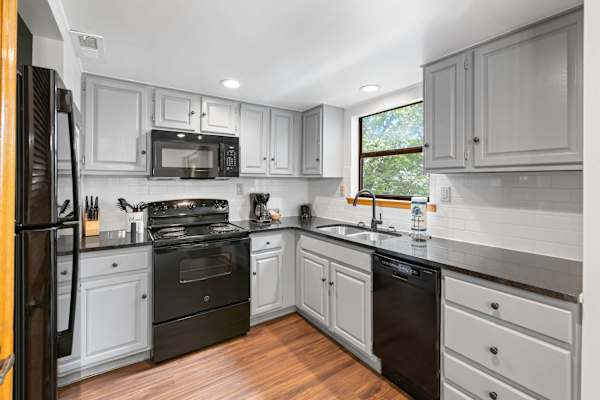 Pinecrest D photo 4
