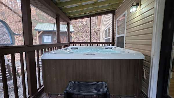 Hideaway Cove photo 5