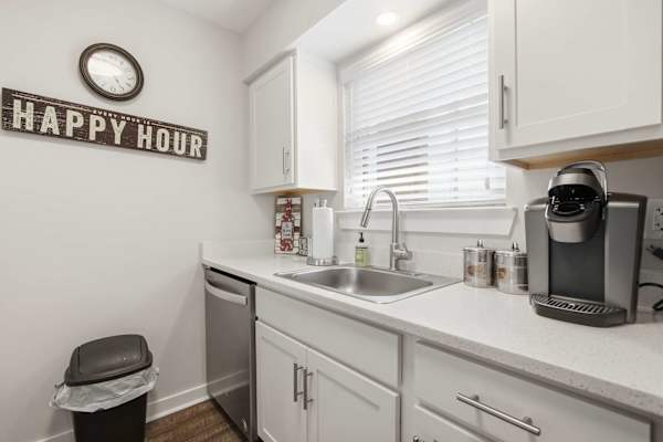 1062 Riverfront photo 4