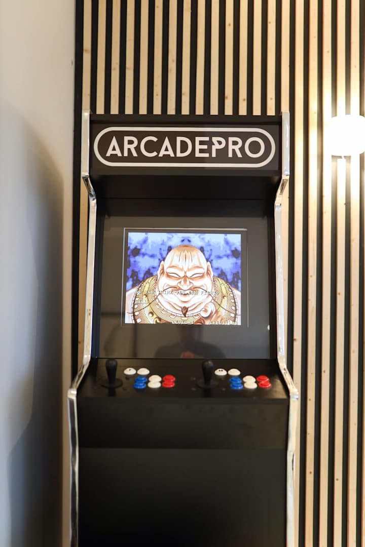Fun arcade game for endless entertainment.