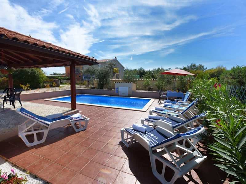 Villa Cherry House with pool property photo 2