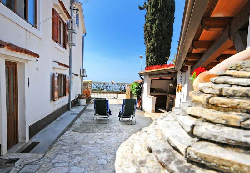 Casa Astrid by the sea in Porec, Istria property photo 2