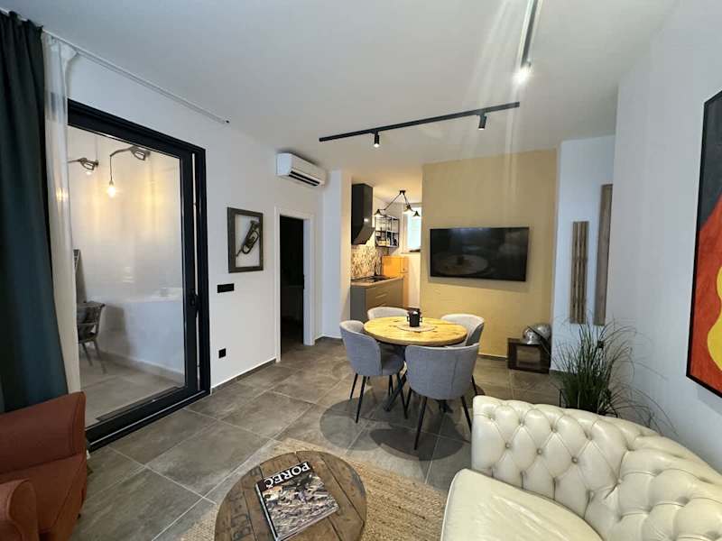 Apartment Urban Living property photo 5