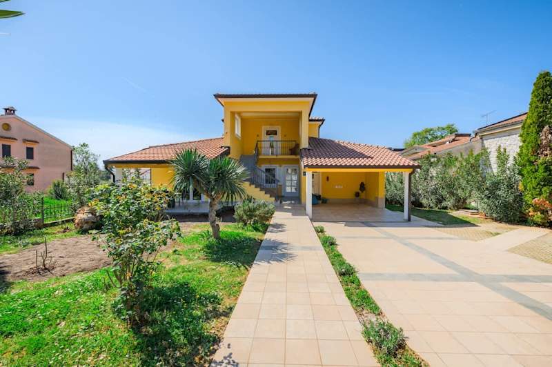 Premium Apartment Muha III property photo 4