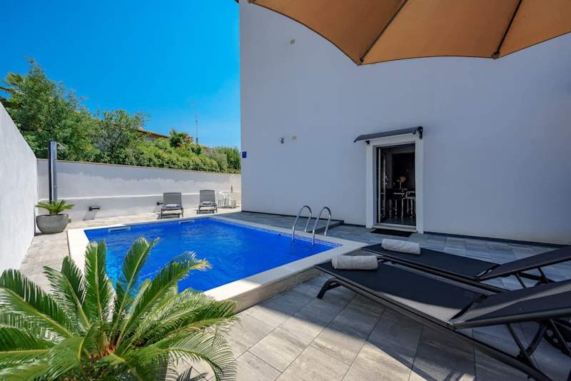 Apartment Vedran with heated pool, in Porec property photo 2