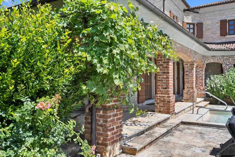 Villa Leoleni with heated pool I Istria Villas property photo 3